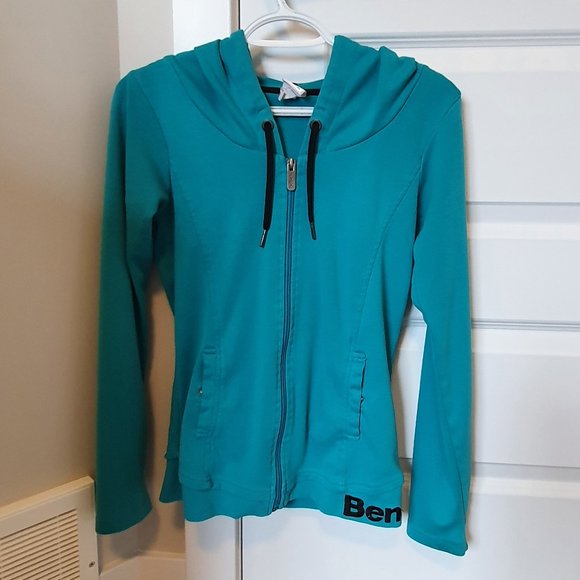 Bench - zip up jacket with bottom hem logo (size S) - Picture 1 of 6